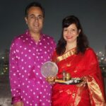 Jennifer Mistry Bansiwal Instagram - Karwa Chauth celebration Mehandi @taslim_mehndi_designer #jennifermistrybansiwal #jmb #bobbybansiwal #mayurbansiwal #Lekissha #lekisshamistrybansiwal #jenissha #karwachauth Hiranandani Garden Powai