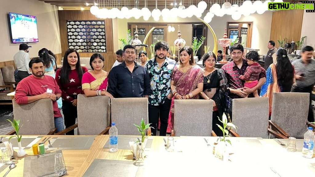 Jina Samal Instagram - #family #famjam #celebration #aniversary #goodvibes #specialday ❤️🧿❤️😇 Pipul Padmaja Premium Hotel & Convention