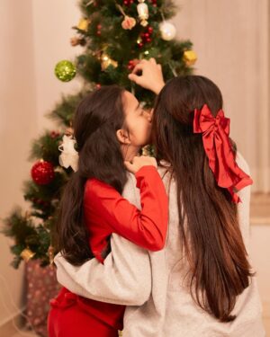 Juhi Godambe Instagram - This year Christmas is just extra special! 🎄🧸
Merry Christmas from us to you and your ❤️s 🥰