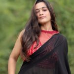Kaavya Arivumani Instagram - Love for black never stops ♠️🖤 Pretty blouse :@irish_blouses #kaavya#kaavyaarivumani