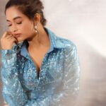 Kaavya Arivumani Instagram - Cause I’m icy 🦋🥶 Loving this series .,shot by @ikriosgokul Muah:@noormakeup_mehndi Costume :@shri_she Styling :@anand.aries #kaavya#kaavyaarivumani #instagram