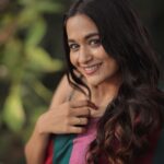 Kaavya Arivumani Instagram - In my element ❤️ Makeup @deepz_beautyjourney @dhanush__photography Styled by @indu_ig Hairdo @_stylenart_ Saree @gsensemble_official Blouse @yaradesigners