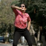 Kaavya Arivumani Instagram - One impromptu dance reel 🫣🙈 Revealing my hidden folk dance movements only 25% 😛😛 @sathyaphotography3 #kaavya#kaavyaarivumani