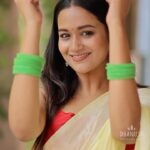 Kaavya Arivumani Instagram - Tel me a tagline for the reel!? ☺️♥️🙈 . @chettinad_sarees @dhanush__photography . #kaavya#kaavyaarivumani #instagood