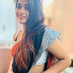Kaavya Arivumani Instagram - Some glimpse of self motivation from Thalaivar words 👀💭Love and love only ❤️ 1.Thankyou Saveetha for having me !! 2.Thankyou Future school (Ambur ) for having me !!🌸 From the bottom of my heart .,I’ll keep striving for the one I want .,and I’ll keep on working to entertain to you all ♥️🪄 #kaavya##kaavyaarivumani #gratitude @os_eventz Thankyou!!