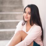 Kaavya Arivumani Instagram - Main character line!🖤🌸 @sathyaphotography3 #kaavya#kaavyaarivumani #instagram #instalike #india #cinema#kollywood