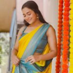Kaavya Arivumani Instagram - மஞ்சள் வெயில் மாலையிலே 💛 Saree:@rs_fashionss_ Blouse:@nalinam_boutique ✨ #kaavya#kaavyaarivumani
