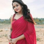 Kaavya Arivumani Instagram - இனிய தமிழ் புத்தாண்டு நல்வாழ்த்துக்கள்❤️ Makeup and hair:@jeevya_makeoverartistry ♥️ Saree and blouse :🥰@knotweddinghouse 📸@raghul_raghupathy @retouch_by_gokul #kaavya#kaavyaarivumani