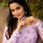 Kaavya Arivumani Instagram - Aura doesn’t lie🌸💜 Team : 💄@priya_dharshini_makeupartist 👗@ivalinmabia 📸@camerasenthil 🎀@mani_stylist_ Oraganised by ;@rrajeshananda #kaavya#kaavyaarivumani #instagram