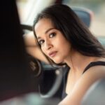 Kaavya Arivumani Instagram - Sing with me Adadaaaaaa 🙈🖤 @dhanush__photography @jeevya_makeoverartistry #kaavya#kaavyaarivumani #instagram