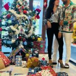 Kanchi Kaul Instagram - From our hearts to yours , Sending heaps of festive fun and joy your way! May your Christmas be filled with laughter, love, and the magic of the season. 🎅🎉 #MerryAndBright #merrychristmas #favouritetimeofyear 🎄💚🎄💚🎄💚