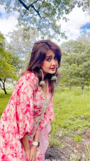 Kanchi Singh Instagram - Zara point pe aao na💕💕💕💕💕
#reelsvideo #reelsinstagram #reelsindia #reelitfeelit #reelkarofeelkaro