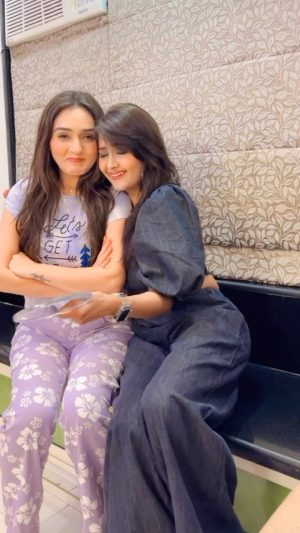 Kanchi Singh Instagram - There is never a dull moment with her
.
.
@tanyasharma27 ♥️
.
.
#reelsinstagram #reel#instafun #tanyasharma #kanchisingh #reelitfeelit #reelsvideo #instagood