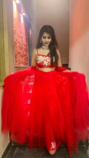 Kanchi Singh Instagram - Adhura pyaarr…❤️
#reelsinstagram #reelsvideo #reelitfeelit #reelkarofeelkaro #reelvideo