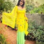 Kanchi Singh Instagram - Hello Yellow 💛 . . Styled by:- @yashasvisingh19 Wearing:- @choice_boutique_manika @manika1314
