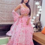 Kanchi Singh Instagram - शुभ दीपावली 🌸 #love#light#happiness . . Styled by:- @yashasvisingh19 Wearing:- @thenukkadbride Outfit PR @mediatribein Jewellery:- @rimayu07