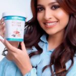 Karishma Sawant Instagram – Mere health ka tasty partner @myfitness peanut butter health aur taste ka perfect combination 🥜🍫💪🏽

Aap bhi try karein aaj hi at www.myfitness.in 🛒

#Ad #MyFitness #MyFitnessXMayuri #MyFitnessPeanutButter #HealthySnacking #HighProtein #HealthkaTastyPartner