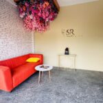 Karunya Ram Instagram - Makeup Studio for SALE @ RR Nagar with interiors & furniture to run the academy,photo shoot & multi purpose intrest people Dm for more details 👍🏼 Raja Rajeshwari Nagar, Bangalore South