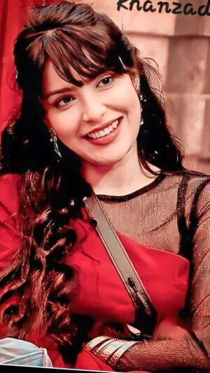KhanZaadi Instagram - Thank you to all my fans for believing in me...ive come back stronger now😍  #bb17 #bigboss#bigbossindia #bigbosshindi #india # Dubai # ifcm #assam #assamgirl # stronglady # bigbossqueen #ladybigboss #viral #viralreel #colorstv #fire #Khanzaadi