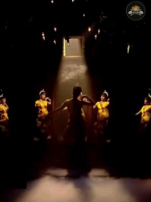 KhanZaadi Instagram - How did you like my performance 💃? #bb17 #biggboss #jiocinema #bollywood #ifcm #india #uae #dubai #dance #beauty #viral