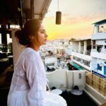 Krishna Mukherjee Instagram - Day In Pushkar❤️ Wearing- @thechikanlabel ❤️ Pushkar Lake