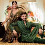 Krishna Mukherjee Instagram - Humari Mehndi 💚 Mehndi- @pinkymehndiart @bhavnamehndiartist Captured by- @israniphotography Style by- @stylebysugandhasood Event&decor- @jestbeauevents011