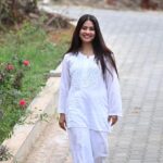 Krishna Mukherjee Instagram - Days of Joy and Happiness ♥️ Had the best time of my life in Aashram in Bengaluru @artofliving Really Grateful for this beautiful experience @srisriravishankar . There is so much to learn but the most easiest thing we keep forgetting in our life is to be “HAPPY” And These 3 days were life changing experience for me. All we have to do is MEDITATE ♥️ There were so many emotions I bottled up inside me but @artofliving helped me to release and let go of all my pain and sorrows. Thank you so much ♥️🙏🏻 Forever Grateful 😃