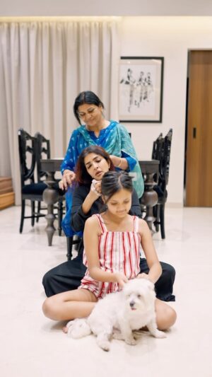 Lakshmi Manchu Instagram - అమ్మా🥰