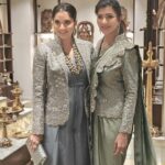 Lakshmi Manchu Instagram - Lost in the timeless allure of Swadesh, Hyderabad, guided by the discerning eye of Nita Ambani Ji. In this inaugural, Swadesh unfolded like a poetic saga, marking its first-ever launch. Sarees that weave tales of tradition, artefacts echoing the heartbeat of culture, and jewelry that sparkles with heritage. Each step is a dance through the delicate tapestry of India's rich artistic legacy. Grateful for a day immersed in the symphony of craftsmanship and beauty. @mirzasaniar @shilpareddy.official @sudha_r @namratashirodkar @aashka_ @nehwalsaina @mickeycontractor @parvathi_reddy_nukalapati_ @nita.ambaniii 🌺