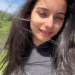 Lavanyaa Instagram - The sky speaks in thousand colours #me #happy #goldenhour #golden #hour #sunset #sunsetlovers #instagram #instagood #insta #sun #ooty #evening #bright #black Ooty