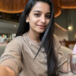 Lavanyaa Instagram - You radiate what rests in you✨ #sparkle #radiate #happy #december #nomakeup #noedit #bareface #happyme #simplyme #picoftheday #pictures #instagood #insta #instapost Anna Nagar