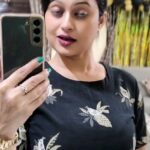 Lipi Mohapatra Instagram - ଝିଅ ମୁଁ ଏକ ନମ୍ବର 🤍🖤🤍 . . #lipi #no1 #oldisgold #instalike #mysong #odiaactrees #odiareels #odiasong #lipimohapatra #instagram #festival