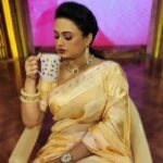 Lipi Mohapatra Instagram - Kabil bano🤣🤣🤣 Mujhe kabil nai banna🤪 . . #lipi #funnyreels #comedy #lipimohapatra #trending #instalike #instagram #instacomedy #didino1 #fun