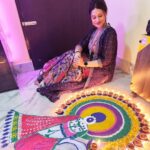 Lipi Mohapatra Instagram - Diwali vibes 🪔😊🪔 . . #Diwali #lipi #trending #festivlook #CelebrationVibes #celebration #happysoul #happydiwali #happyvibes #vibes #family #actress #didino1 #festival #festive #trend #diwali