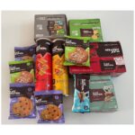 Loveleen Kaur Sasan Instagram - What's your snack of choice? ✨ Sticking to a healthy eating plan isn't bad when you have prepared your meals and most importantly, your snacks. ✨ It is inevitable that you are going to want a snack so why not be prepared. This choco Slim Bar 🍫 (amazingly good protein bar) saves the day. . . Received this amazing box of delicious cookies and protein bars by @ritebite_maxprotein 🤩✨