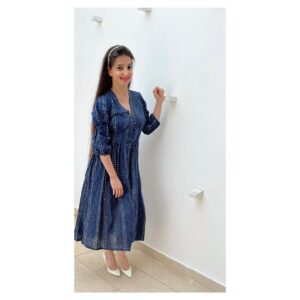 Loveleen Kaur Sasan Instagram - Trust the wait. Embrace the uncertainty. Enjoy the beauty of becoming. When nothing is certain, anything is possible.

Outfit : @chidiyaaonline👗🤩