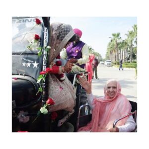 Loveleen Kaur Sasan Instagram - Miss you Biji 💔💔💔