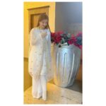Loveleen Kaur Sasan Instagram - Distinct love for whites ✨