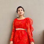 Maanasi G Kannan Instagram – ❤️‍🔥 

Wearing – @akira_the_couture__ ♥️
Pc – @_srishaaaa__ ❤️

#maanasi #maanasisupersinger #outfit #red