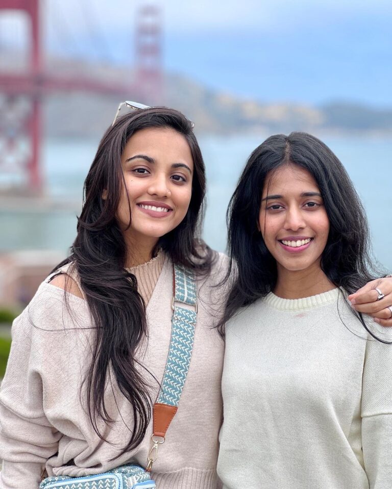 Maanasi G Kannan Instagram - You made the US trip memorable one to me akka!! Thank you for tolerating me for a week!!❤️ I never expected this connect with you 🥺 Will continue to torture you!!🥰😘 #usa🇺🇸 #trip #maanasi #priyankank