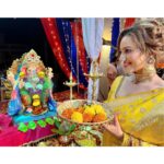 Madalsa Sharma Instagram – May The Divine Blessings Of Lord Ganesha Guide You on a Path Filled with Happiness and Success ✨✨ Ganpati Bappa Morya ❤️❤️
.
.
.
.
#ganpatibappamorya #lordganesha #madalsasharma #festive