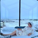 Madalsa Sharma Instagram - Just queening in my cabin in the snow….❄️☃️🤍 . . . . #whitechristmas #christmas #madalsasharma #iceland #panoramaglasslodge #instagood #instadaily #instamood #instapic #snow #cabininthesnow #love #gratitude Panorama Glass Lodge Iceland