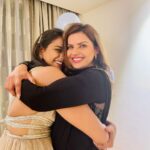 Madhu Sharma Instagram - Happiessttt birthday @madhhuis di, we may not talk everyday or meet each other frequently, but your place was, is and always will be the same in my life. I wish you get more and more happiness, success, love. God bless you with the best. I love you fairgodsister♥️