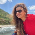 Madhu Sharma Instagram - wishing you a very happy birthday 🎂 @madhhuis #birthday #birthdaycake #bhojpuri #bhojpurireels #bhojpuriactress Hyderabad , Telengana. India