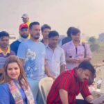 Madhu Sharma Instagram - Good Morning 🌅🌄 #PawanSingh #MadhuSharma #goodmorning #SatyaBhai #NathiyaPa9Go Lucknow, Uttar Pradesh