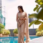 Madhumitha H Instagram - Golden moments✨⚡️ Sun Kudumbam Viruthugal 2023🏆 Stylist 🪄 - @nikhitaniranjan Saree 👗 - @samyakksarees MUA 💄 - @makeover_by_miga Hair 🎀. - @preethasisily_ 📸 - @madpixelssm Chennai, India