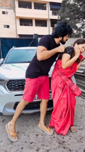Madhumitha H Instagram - Pudhu car 🚗 
.
.
.
#actor#model#suntv#serial#suntvserials#ethirneechal#kathir#janani#vibhu#tamilreels