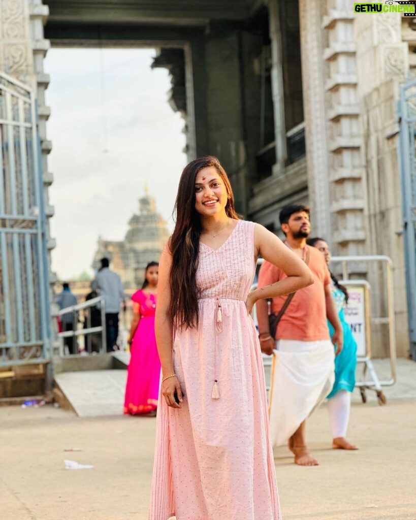 Madhumitha H Instagram - Nothing shakes the smiling heart. This cute dress by @haripriyaa_official 🙊 #smilemore #pink #temple Sringeri