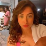 Madhura Naik Instagram - I love candy, seafood and a bunch of randomness 😝 #ikik Colombo, Sri Lanka