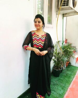 Mahalakshmi Shankar Instagram - Never ever give up…

Beautiful georgette with colourful cotton lace design salwar from @close2_heart_collections